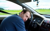 [ẢNH] Làm sao để tránh buồn ngủ khi ngồi sau vô lăng?
